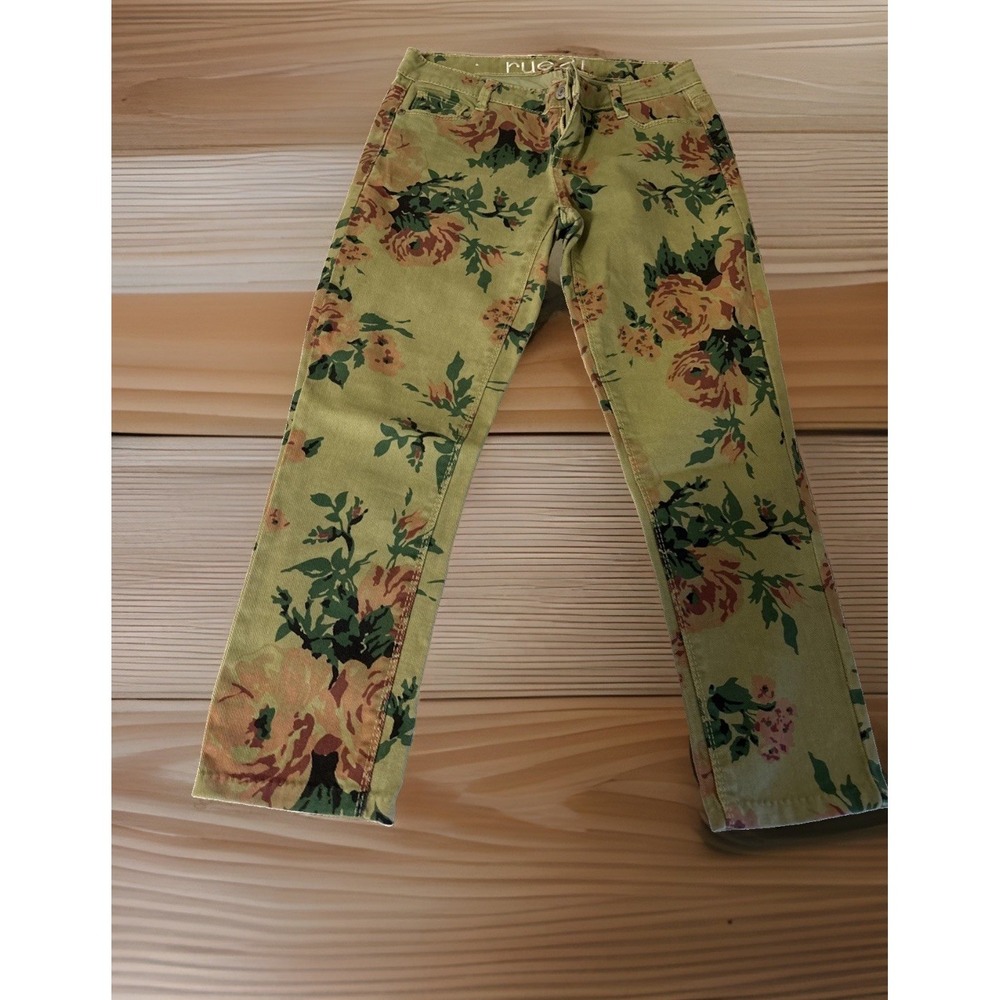 Rue21 Womens Floral Jeans Pants Size 5/6 Olive Green Rose Print Stretch Boho